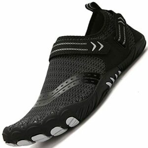 Lvptsh Zapatos de Agua para Hombre Zapatos de Playa Zapatillas Minimalistas de Barefoot Secado Rápido Calcetines de Piel Descalza Escarpines de Verano Deportes Acuáticos,Negro4,EU44